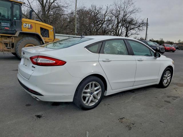 Ford Fusion Se Image 6