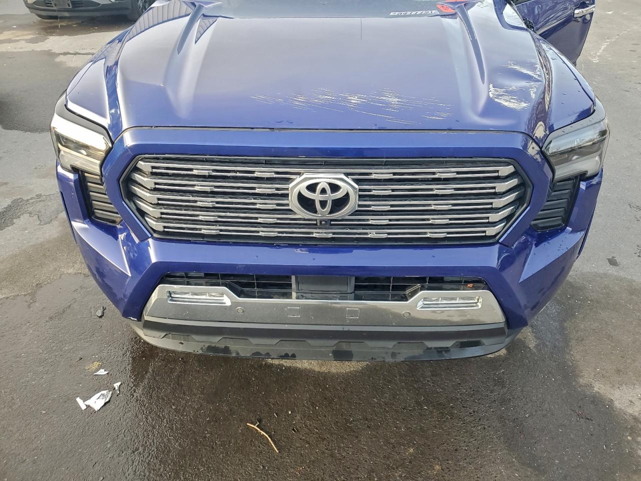 Toyota Tacoma Double Cab Image 10