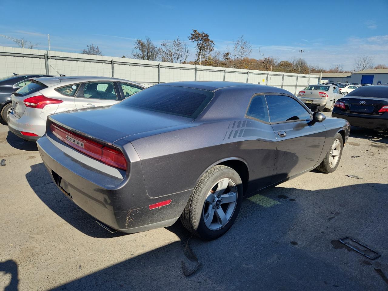 Dodge Challenger Sxt Image 11