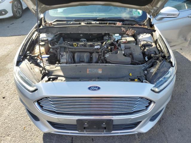Ford Fusion Se Image 10