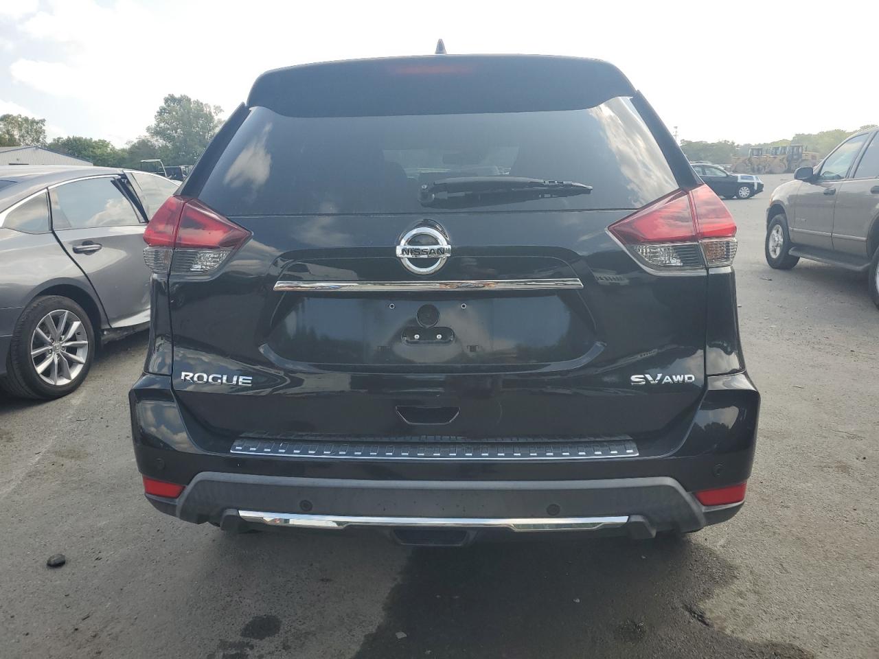 Nissan Rogue S Image 10