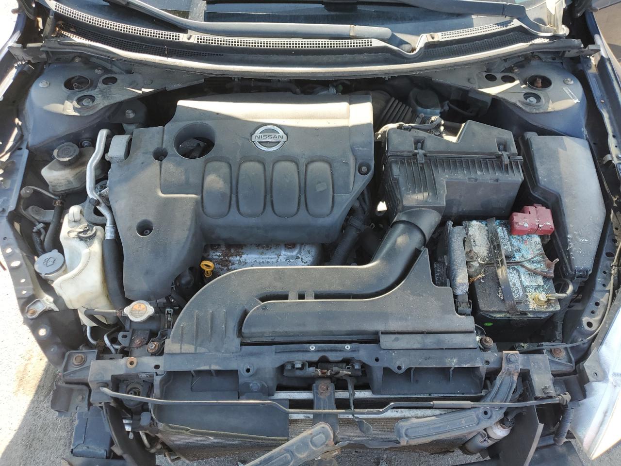 Nissan Altima Base Image 11