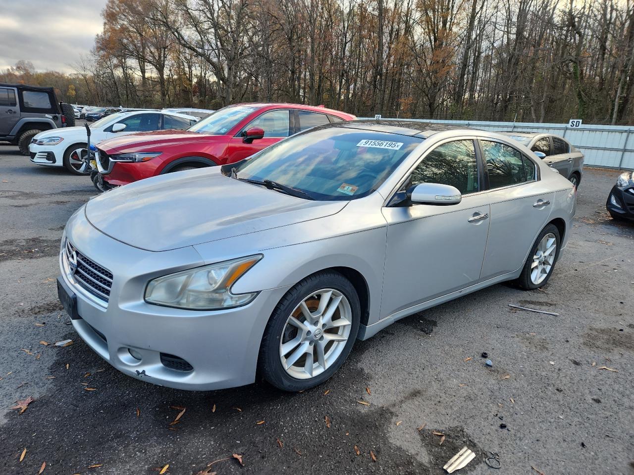 Nissan Maxima S Image 1