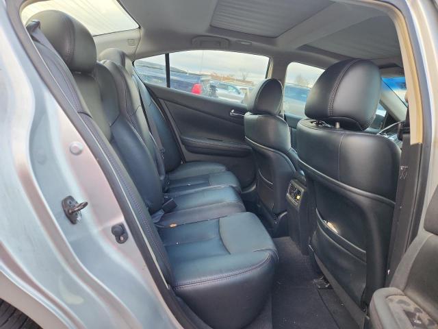 Nissan Maxima S Image 9