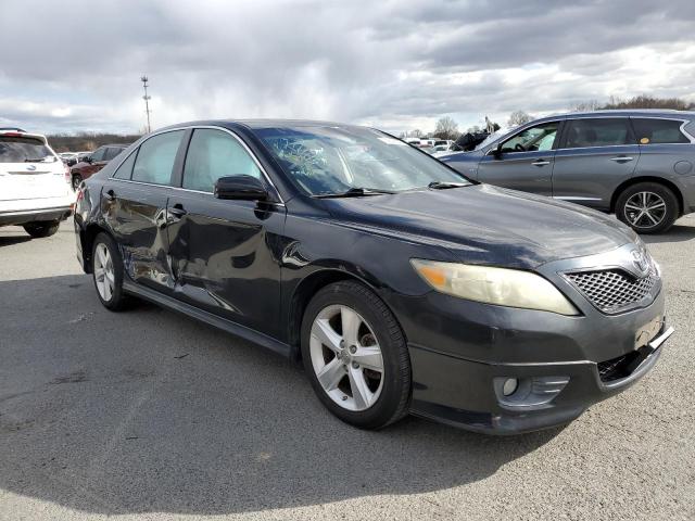 Toyota Camry Base Image 4