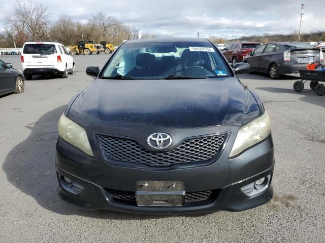 Toyota Camry Base Image 12