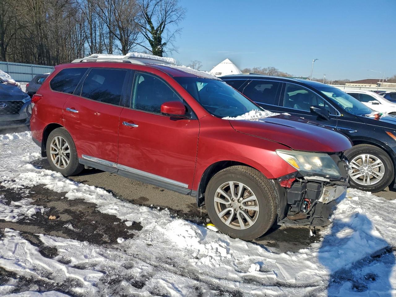 Nissan Pathfinder S Image 9