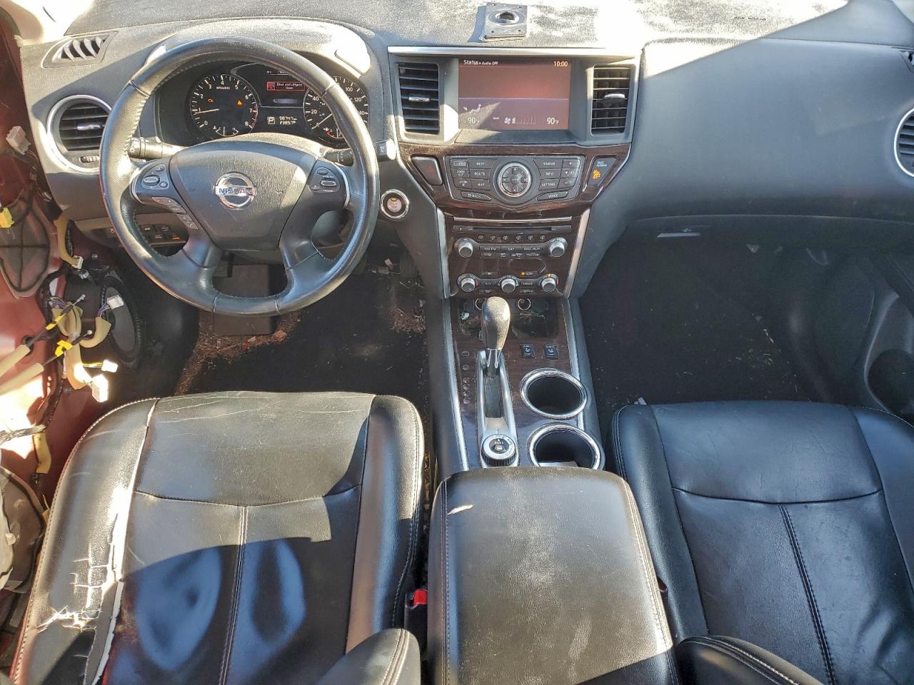 Nissan Pathfinder S Image 12