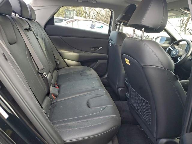 Hyundai ELANTRA Limited Image 7