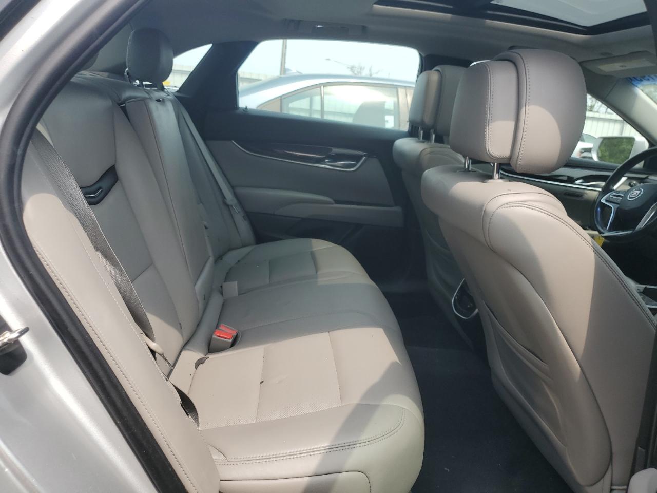 Cadillac XTS Luxury Collection Image 13