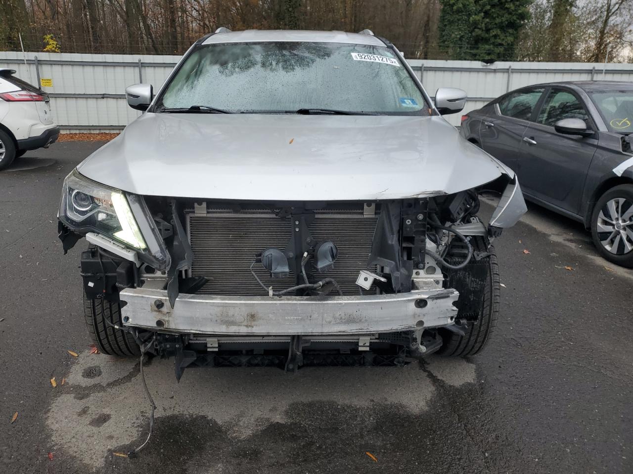 Nissan Pathfinder S Image 10