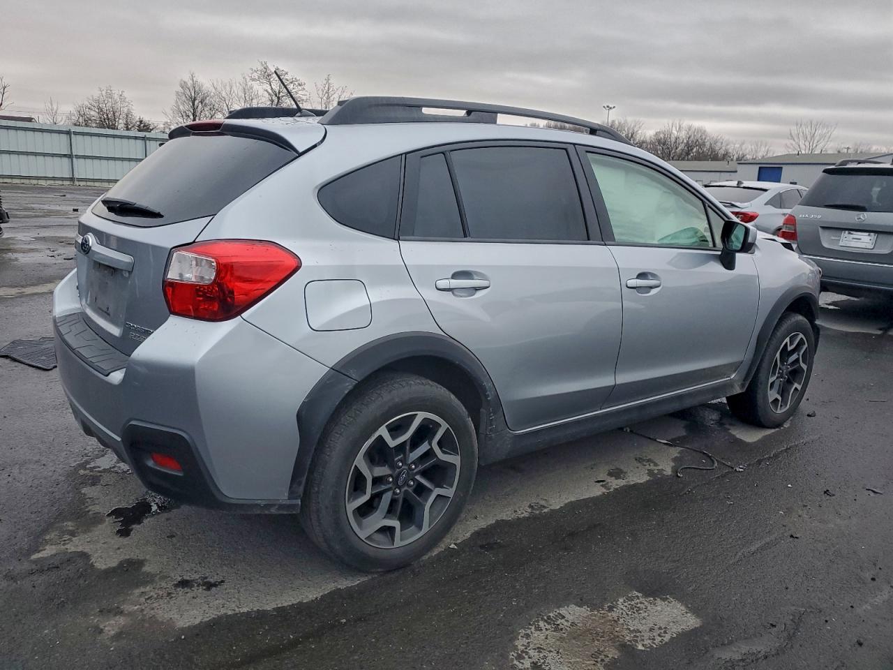 Subaru Crosstrek Premium Image 2