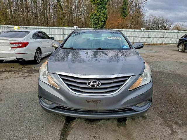 Hyundai SONATA Gls Image 7