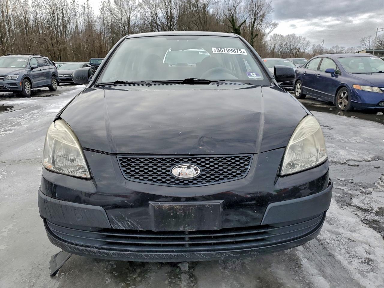 Kia Rio Base Image 8