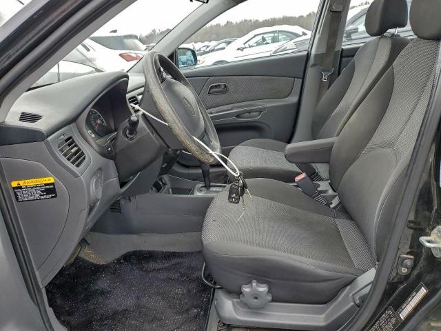 Kia Rio Base Image 3