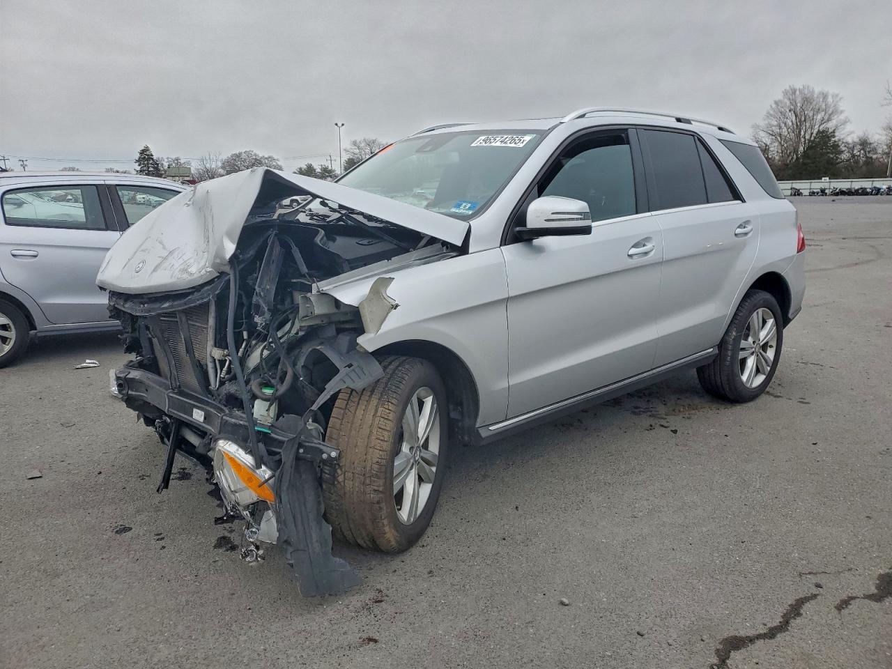 Mercedes-Benz M-Class 350 4matic Image 1