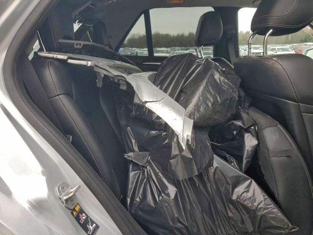 Mercedes-Benz M-Class 350 4matic Image 7