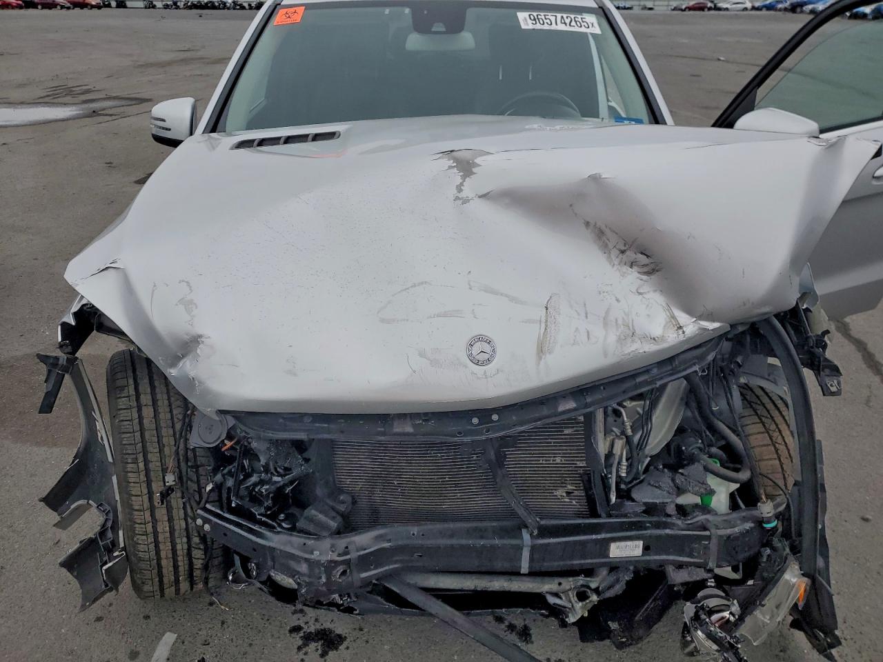 Mercedes-Benz M-Class 350 4matic Image 12