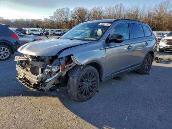  Salvage Mitsubishi Outlander