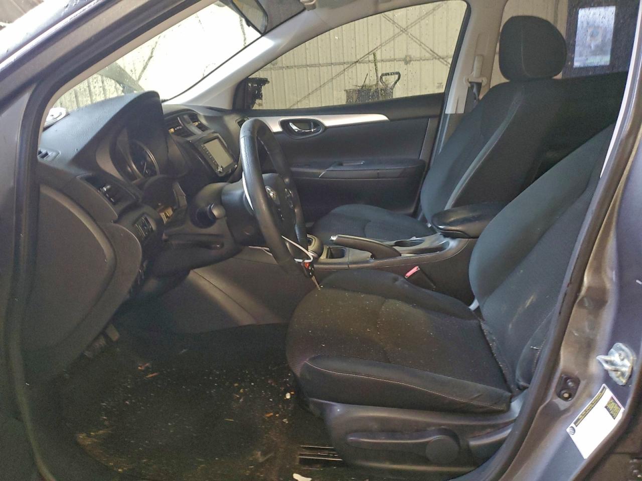 Nissan Sentra S Image 9