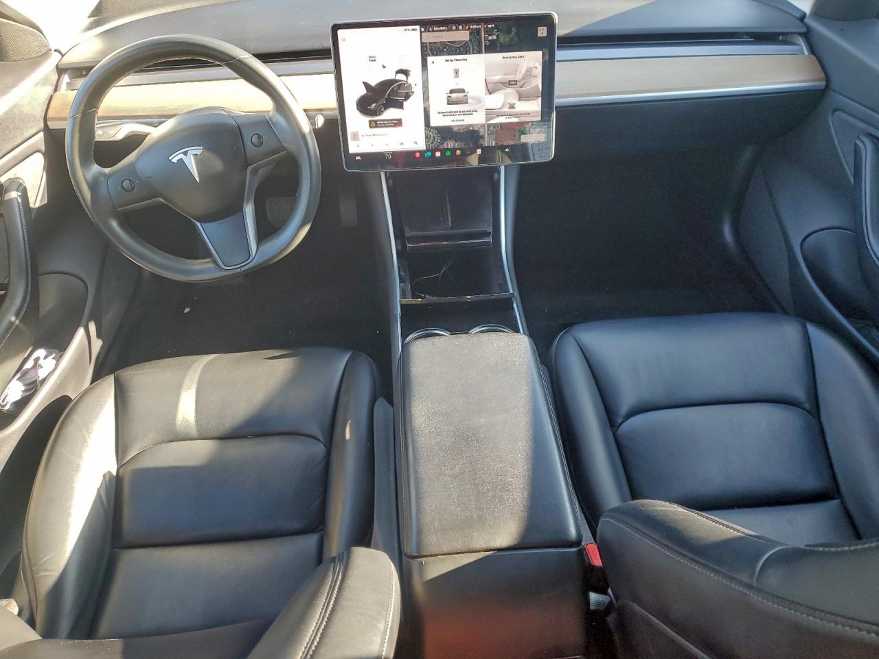 Tesla Model 3 Image 12