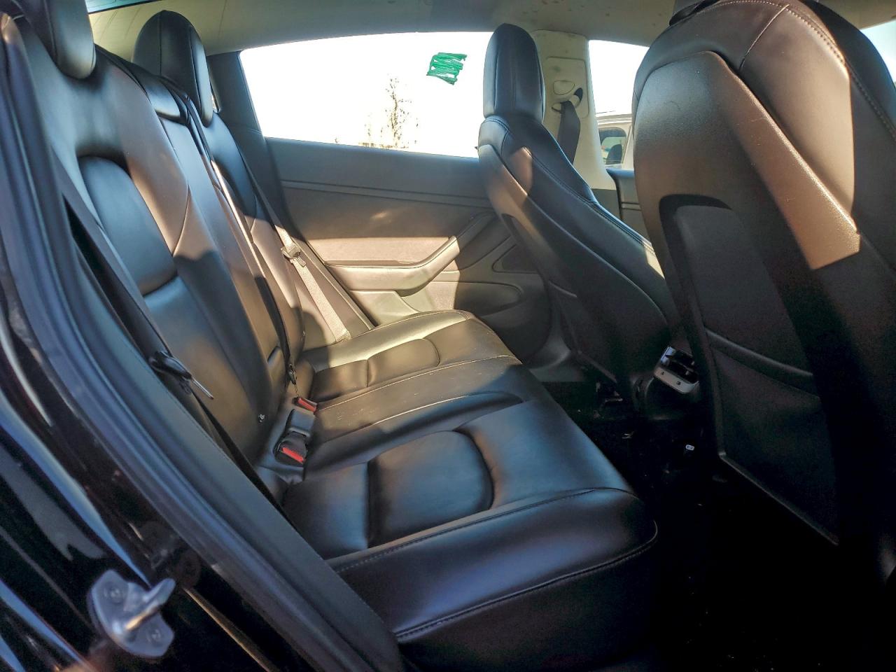 Tesla Model 3 Image 13