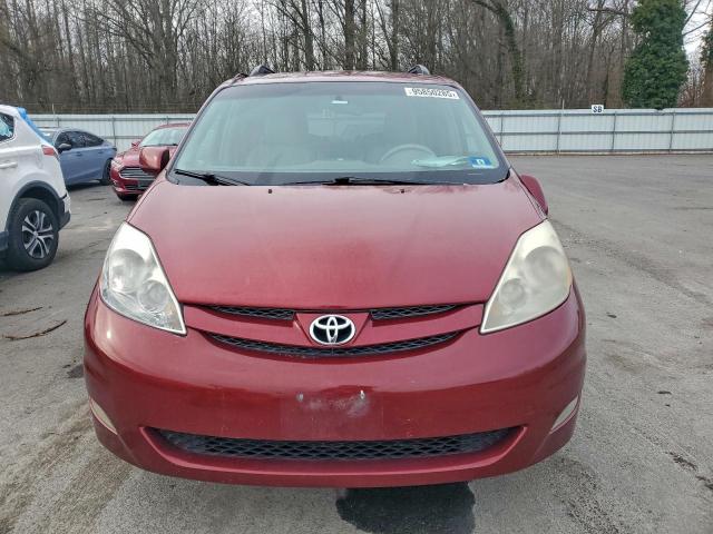 Toyota Sienna Xle Image 12