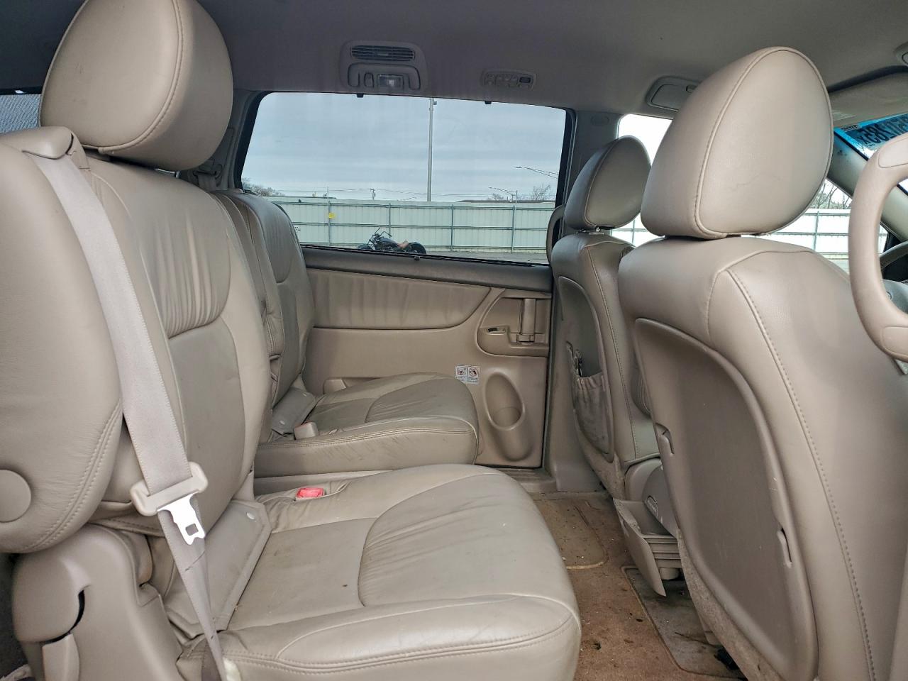 Toyota Sienna Xle Image 13