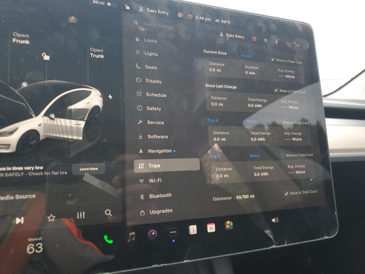 Tesla Model 3 Image 12