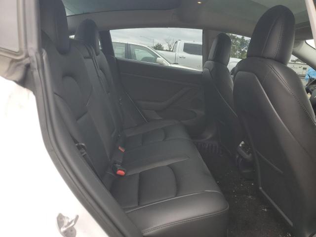 Tesla Model 3 Image 9