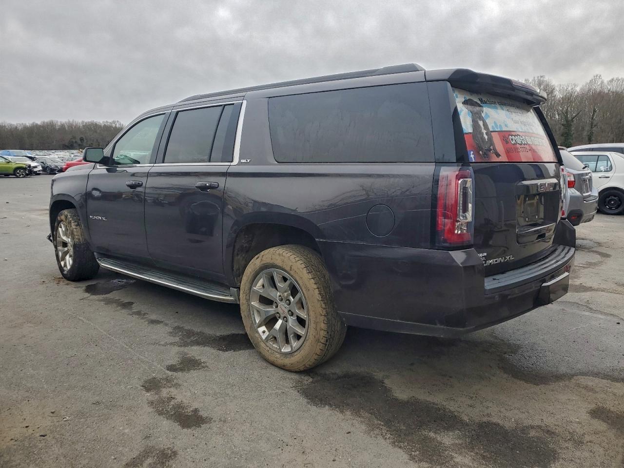 GMC Yukon K1500 Slt Image 3