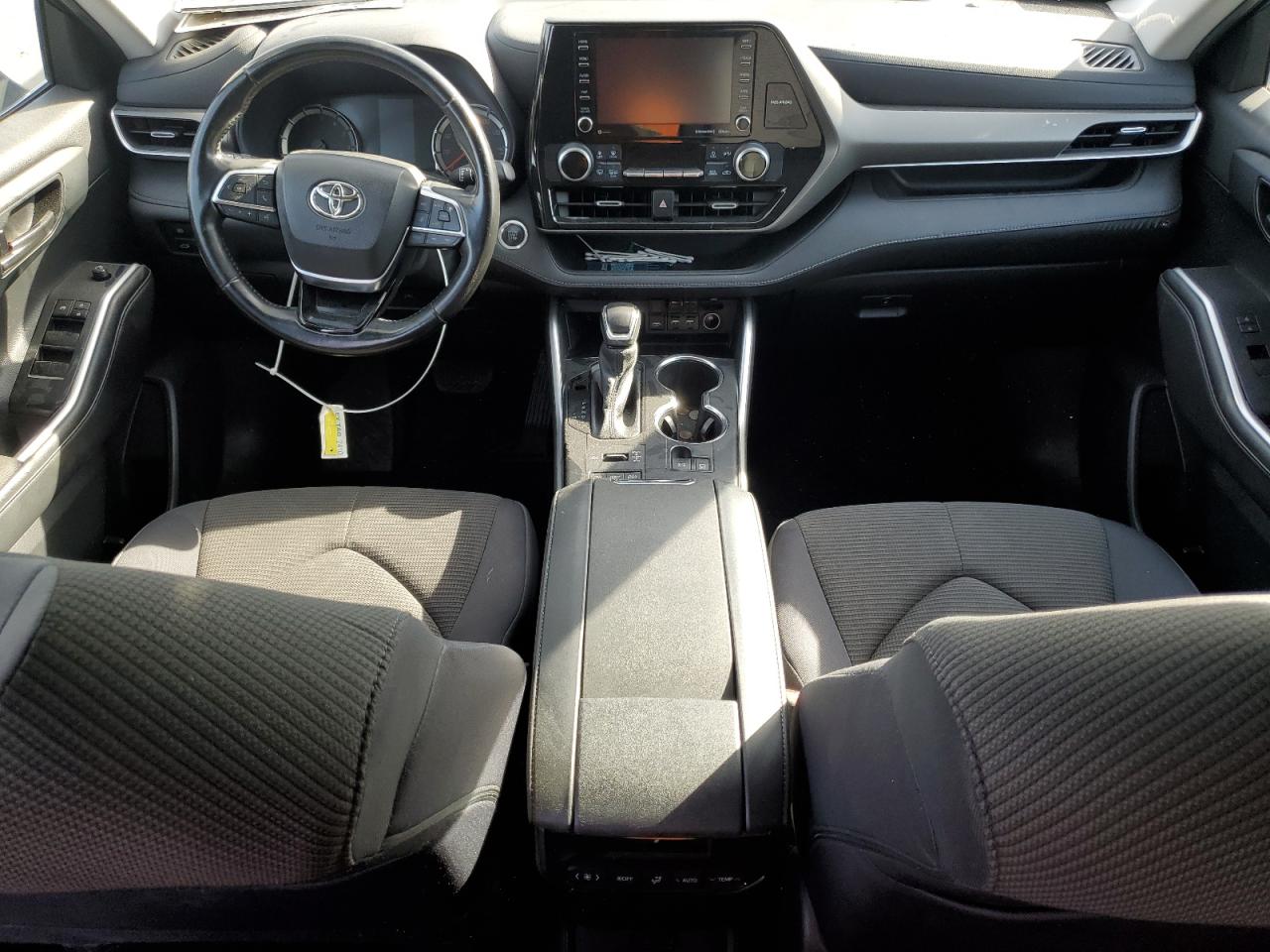 Toyota Highlander L Image 6