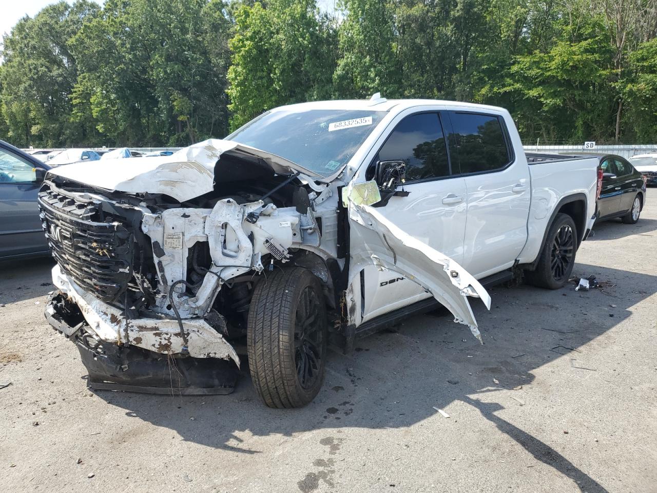 GMC Sierra K1500 Denali Image 1