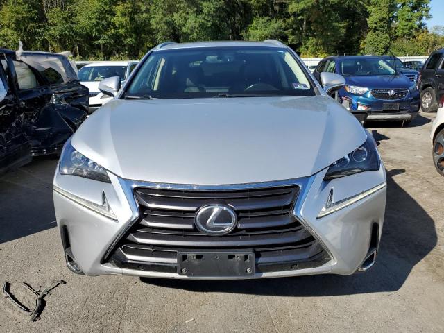 Lexus NX 200t Base Image 9
