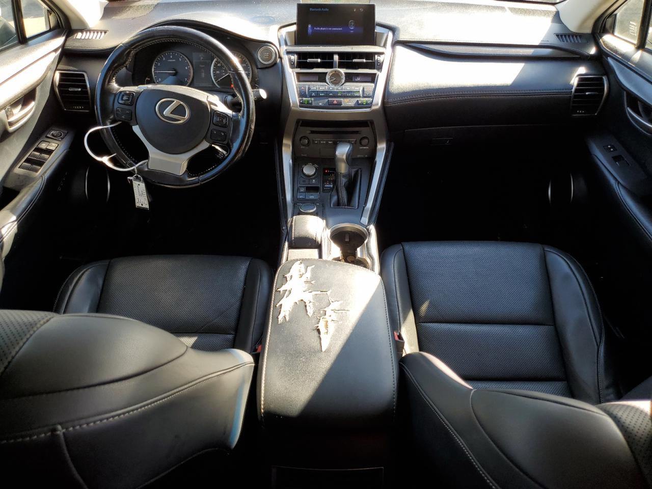 Lexus NX 200t Base Image 6