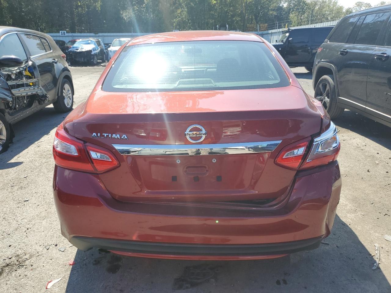 Nissan Altima 2.5 Image 10