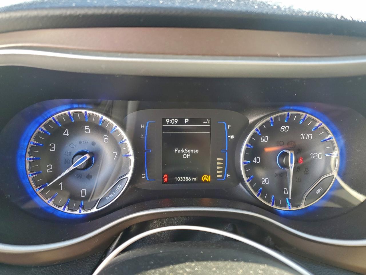 Chrysler Pacifica Touring Plus Image 5