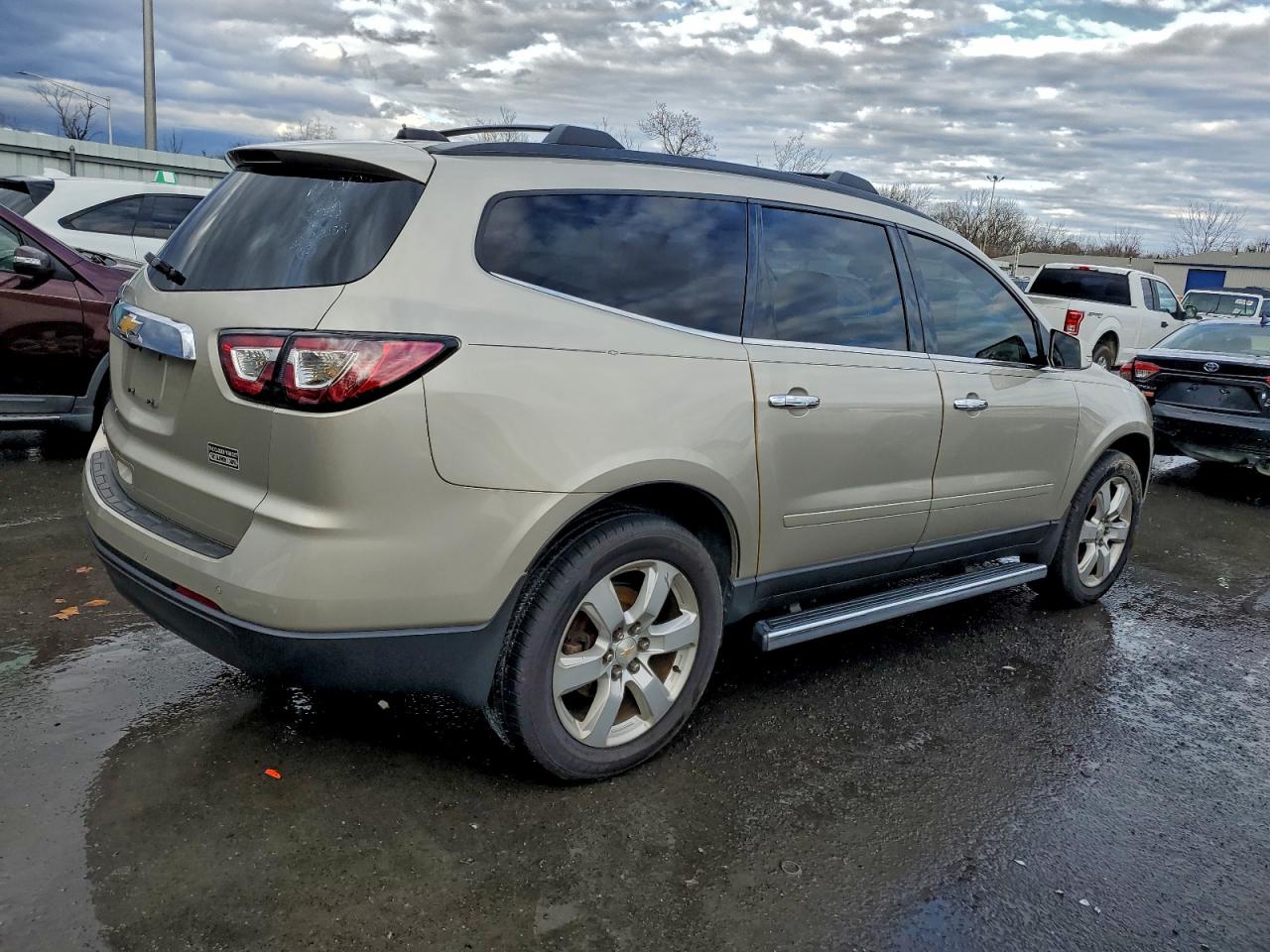 Chevrolet Traverse Lt Image 8
