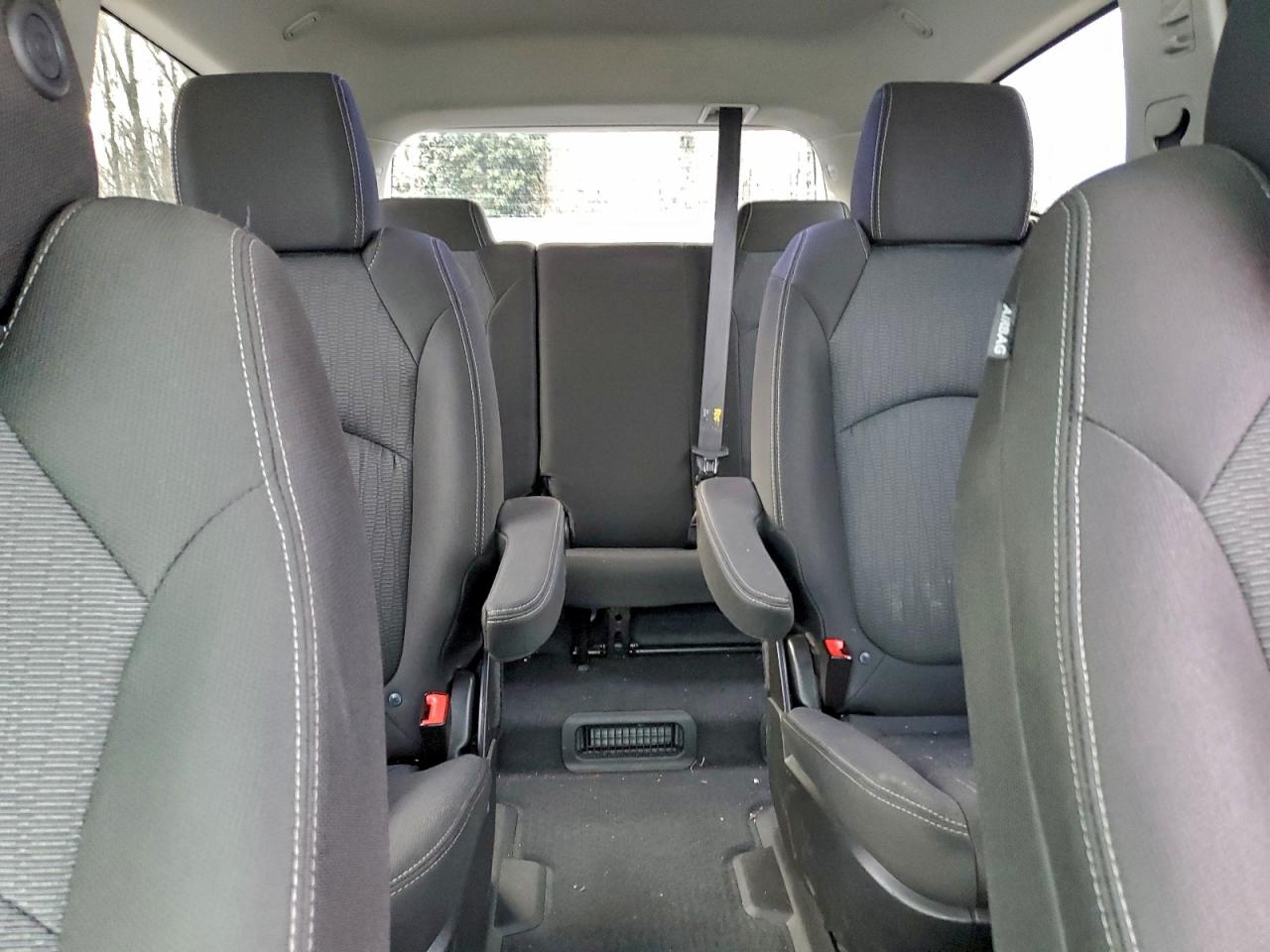 Chevrolet Traverse Lt Image 9