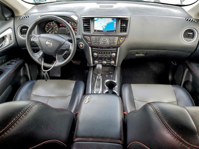 Nissan Pathfinder S Image 2