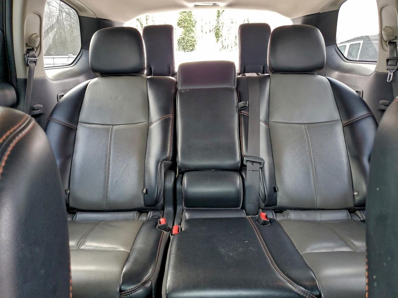 Nissan Pathfinder S Image 9