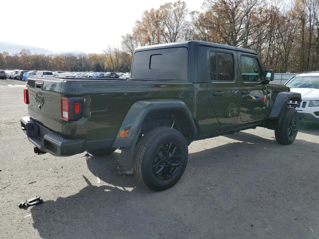 Jeep Gladiator Sport Image 8