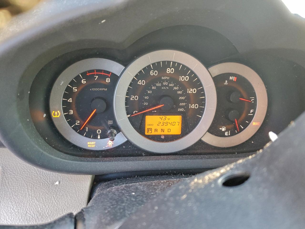 Toyota RAV4 Limited Image 9