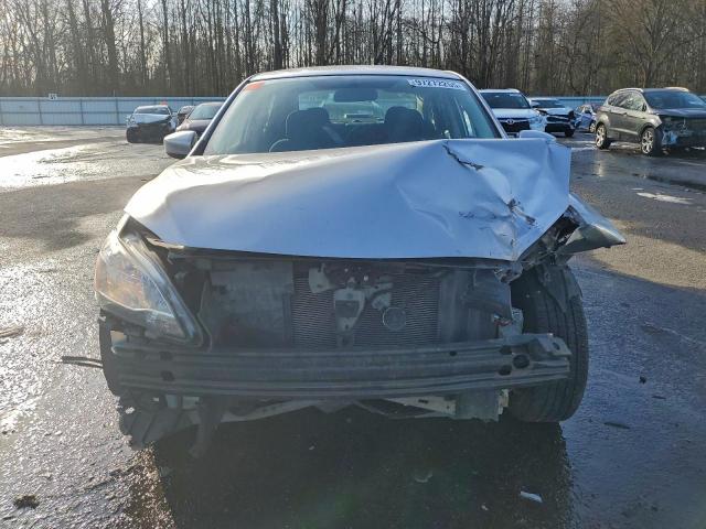 Nissan Sentra S Image 4