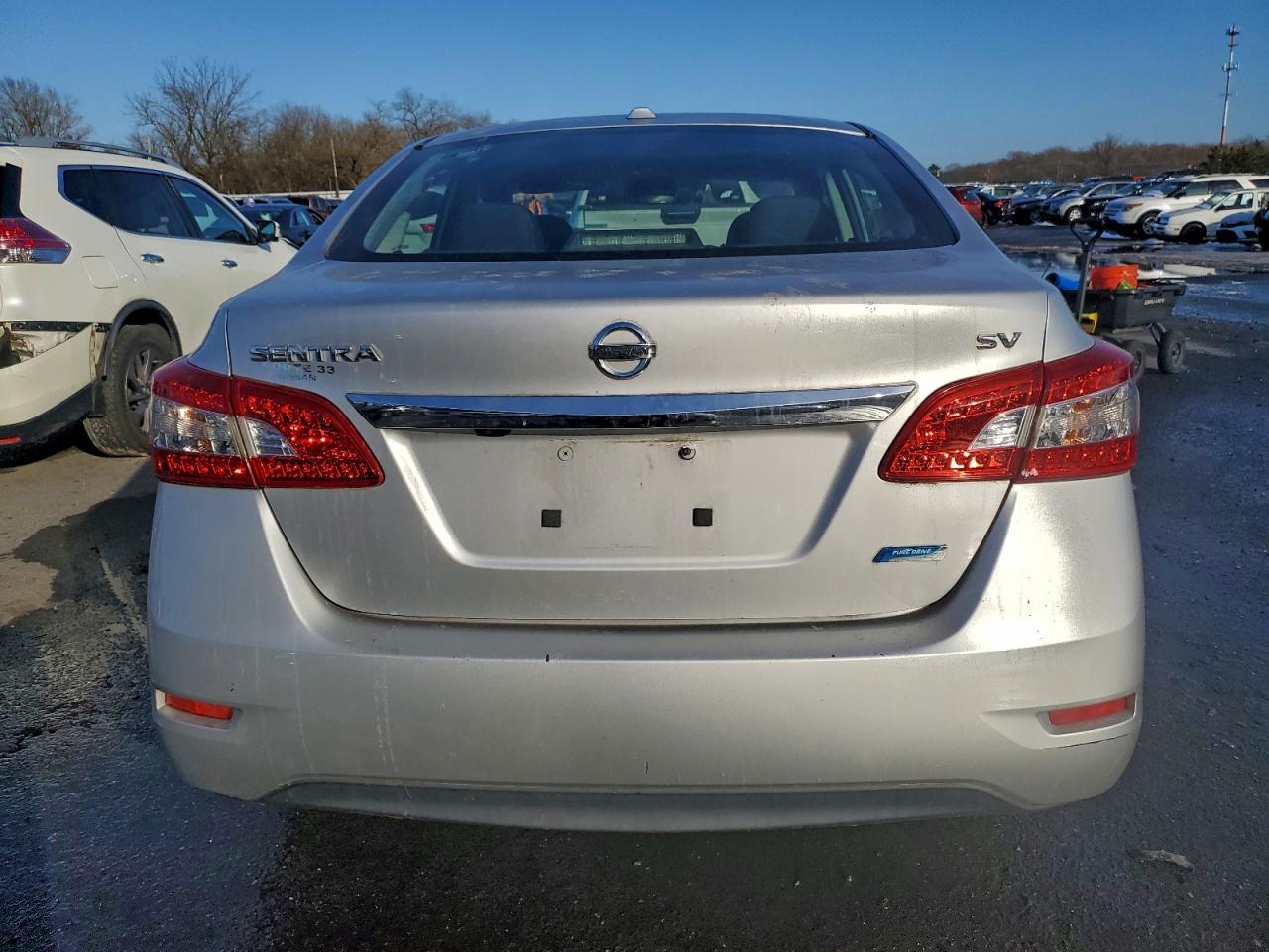 Nissan Sentra S Image 6