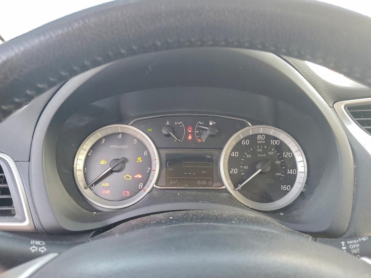 Nissan Sentra S Image 12