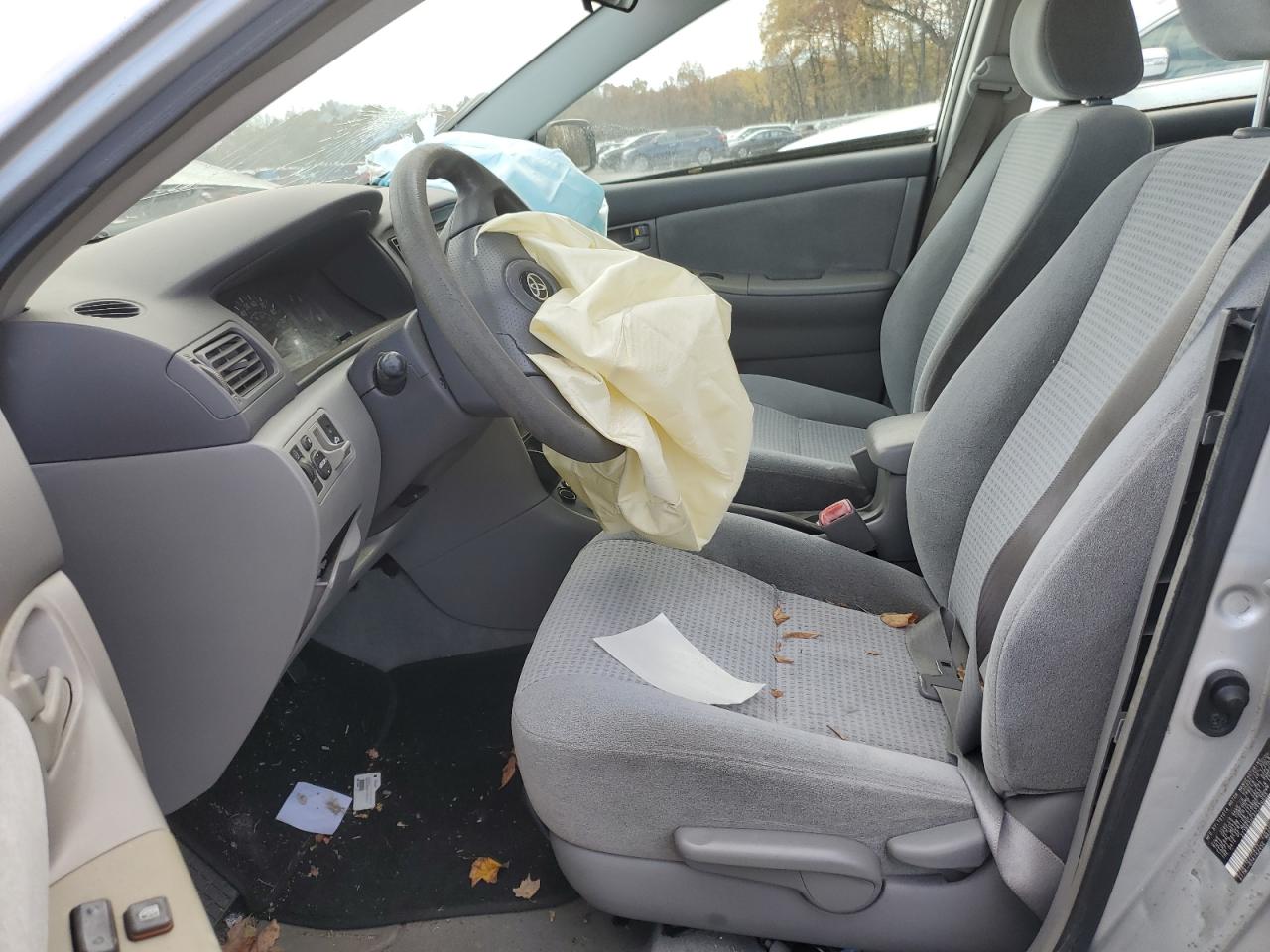 Toyota Corolla Ce Image 7