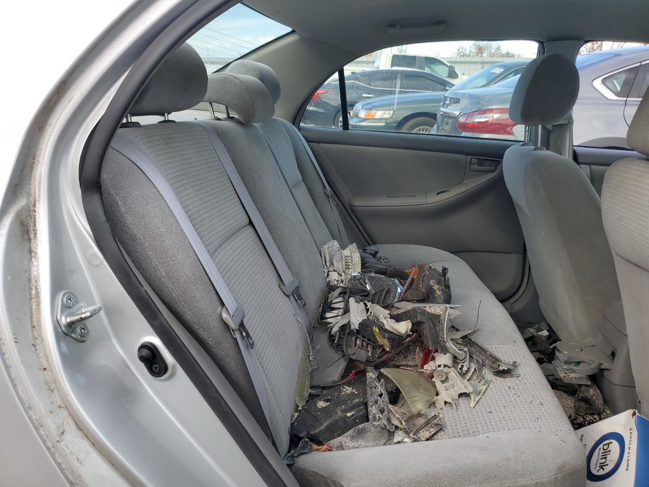 Toyota Corolla Ce Image 10