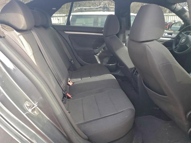 Volkswagen Jetta S Image 7