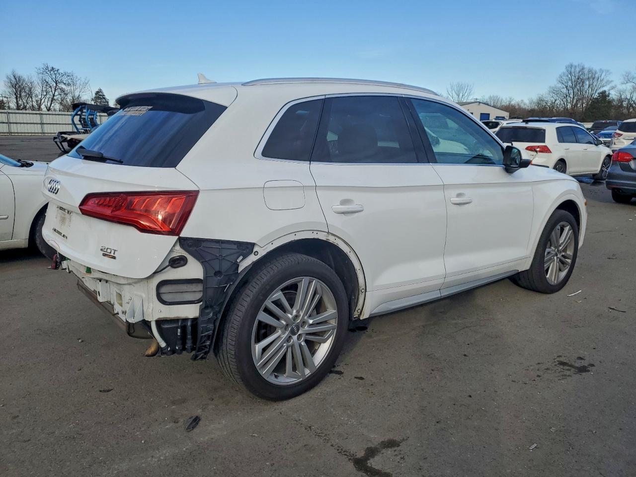 Audi Q5 Premium Plus Image 2